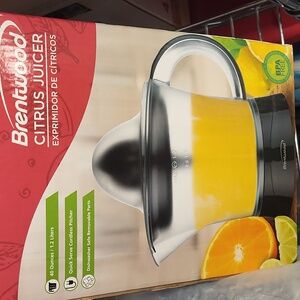 Brentwood citrus juicer 40 oz New in box cordless Bpa Free
